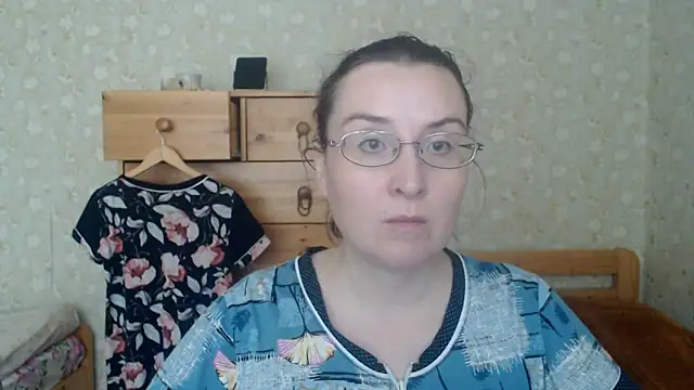 Snapshot of Smart_Rose chatting on 11.01.25 Smart Rose online show from 11.01.25