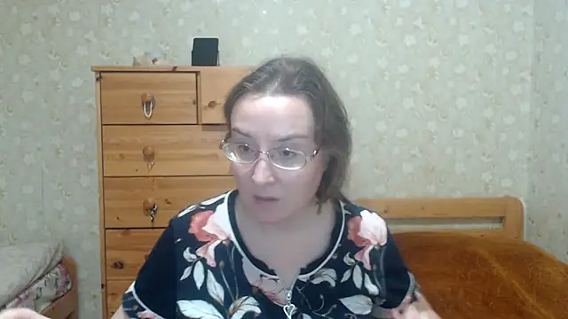 Snapshot of Smart_Rose chatting on 11.07.25 Smart Rose online show from 11.07.25