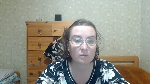 Snapshot of Smart_Rose chatting on 11.10.25 Smart Rose online show from 11.10.25