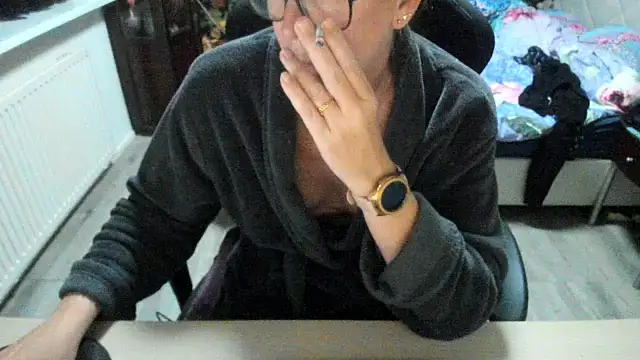 Snapshot of minoesje37 chatting on 11.09.25 minoesje37 online show from 11.09.25