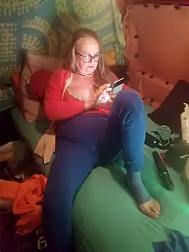 MucMilf59 online show from 11.17.25