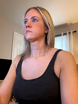 Kay Cakes online show from 11.21.25