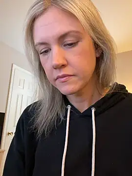 Kay Cakes online show from 02.25.26