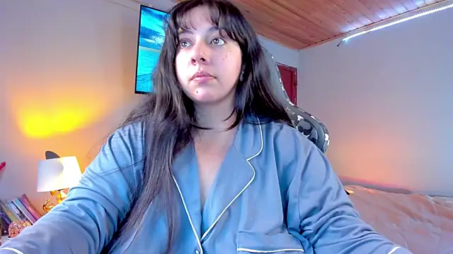 coraline latin online show from 01.25.25