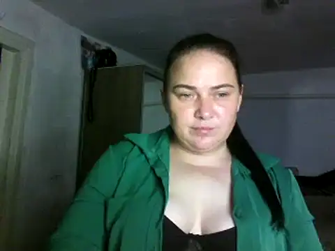Snapshot of TammyAh chatting on 12.08.24 TammyAh online show from 12.08.24