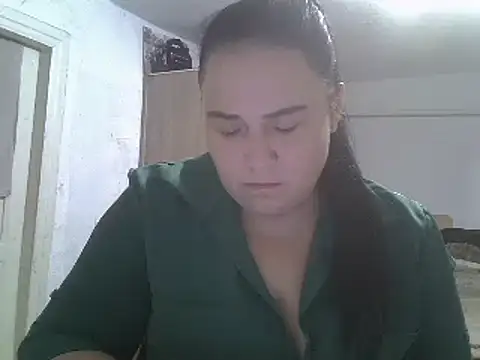Snapshot of TammyAh chatting on 12.23.24 TammyAh online show from 12.23.24