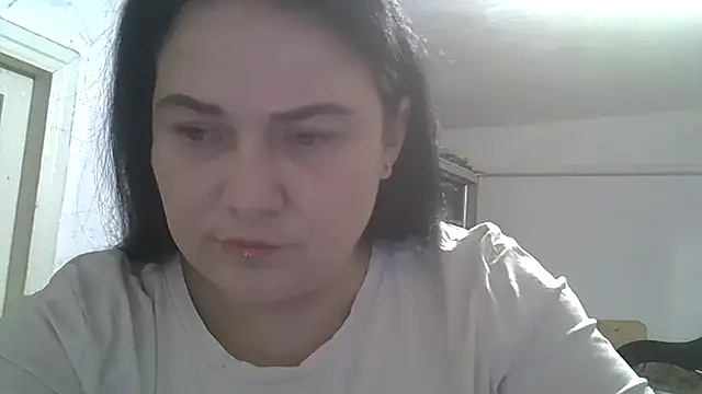 Snapshot of TammyAh chatting on 12.27.24 TammyAh online show from 12.27.24