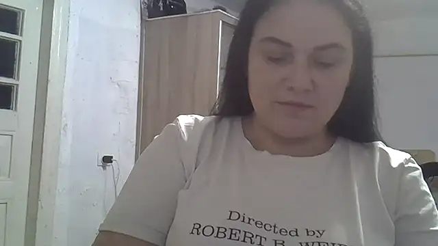 Snapshot of TammyAh chatting on 12.28.24 TammyAh online show from 12.28.24