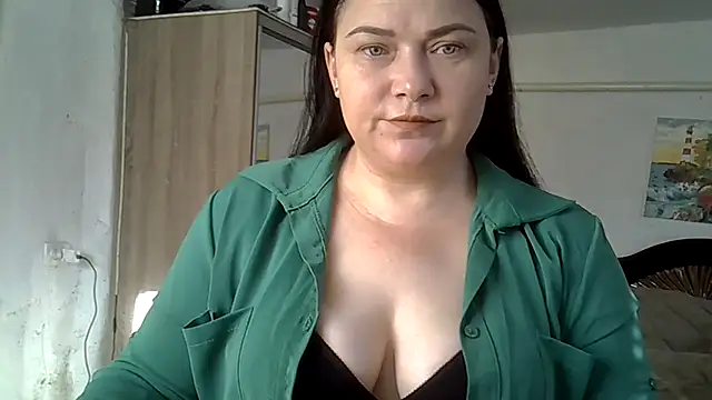 Snapshot of TammyAh chatting on 01.05.25 TammyAh online show from 01.05.25