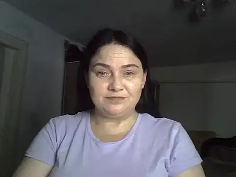 Snapshot of TammyAh chatting on 02.15.25 TammyAh online show from 02.15.25