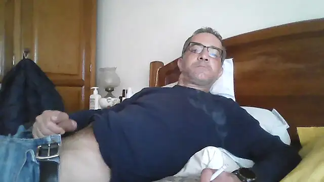 Snapshot of CarlosRocha73 chatting on 04.08.26 CarlosRocha73 online show from 04.08.26