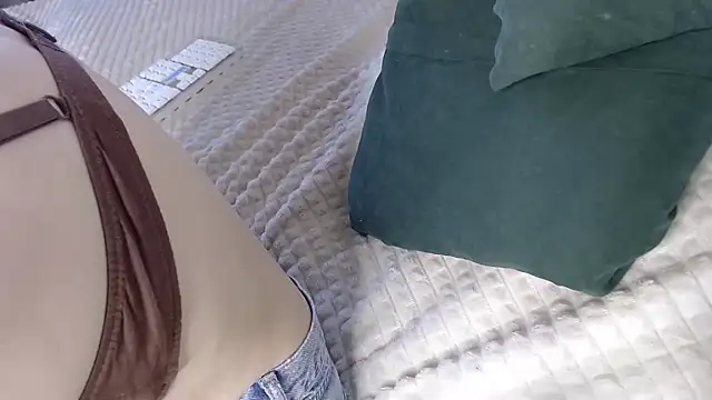 Kiradoll27 online show from 11.22.25