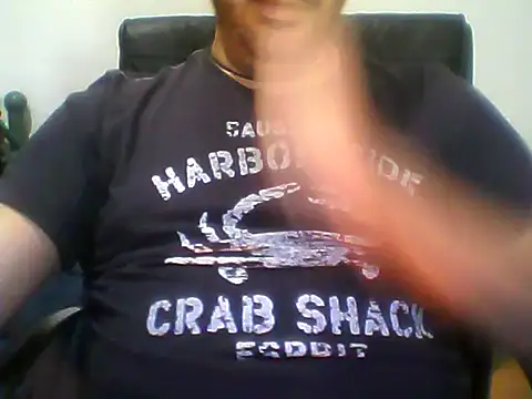 Snapshot of Italian_dark_desire chatting on 11.15.25 Italian dark desire online show from 11.15.25