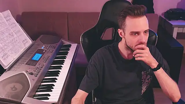 Sweetparker online show from 10.27.25