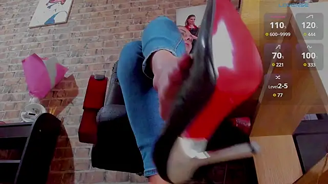 MrsVenus online show from 02.20.25