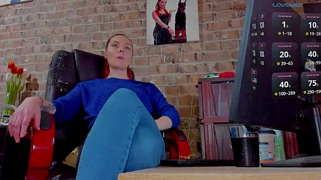 MrsVenus online show from 03.12.25