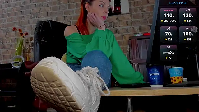 MrsVenus online show from 03.17.25