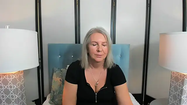 EricaTop online show from 02.19.25