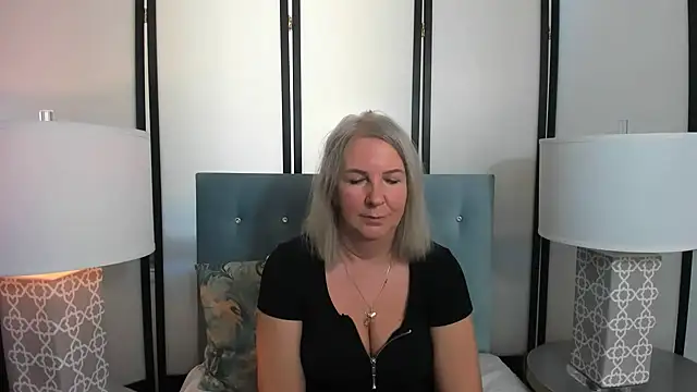 EricaTop online show from 02.22.25