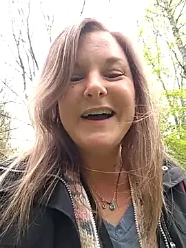 Snapshot of SwedishJennifer chatting on 05.14.26 SwedishJennifer online show from 05.14.26