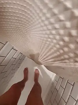 realeasy1 online show from 12.21.25