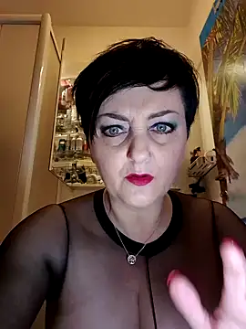 lucillabollente online show from 02.20.25