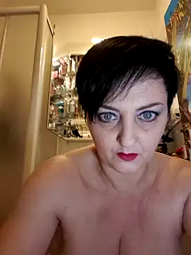 lucillabollente online show from 02.22.25