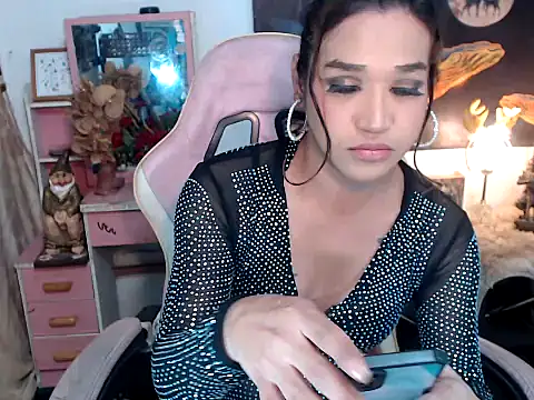 AsianMariaTs online show from 11.03.25