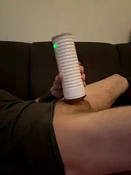 LionBoy1976 online show from 10.28.25