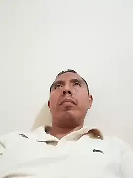 Snapshot of desnudo_Sexoxo chatting on 01.06.25 desnudo Sexoxo online show from 01.06.25