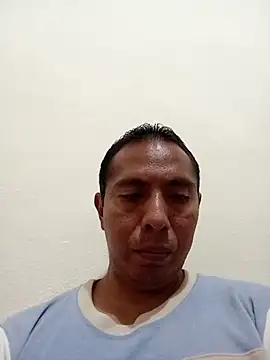 Snapshot of desnudo_Sexoxo chatting on 01.22.25 desnudo Sexoxo online show from 01.22.25