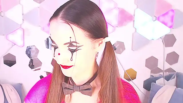 LexiKiss online show from 11.27.25