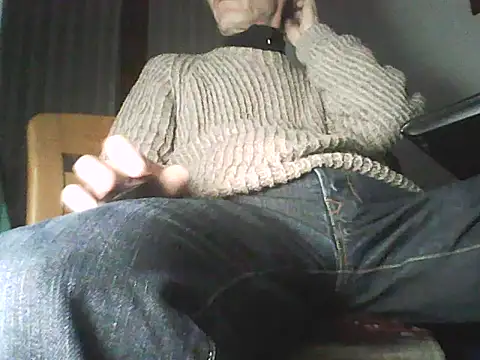 Snapshot of Moro_ra chatting on 11.13.25 Moro ra online show from 11.13.25