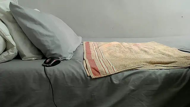 xTwerkingMistressx online show from 11.04.25