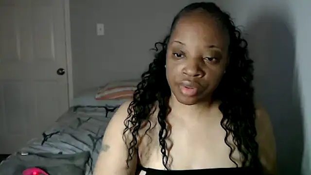 Sexymona1218 online show from 10.24.25