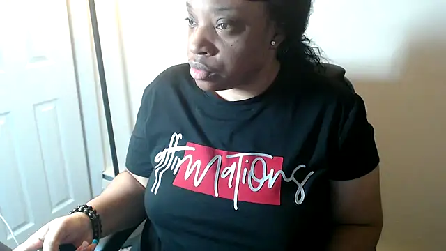 Sexymona1218 online show from 06.04.26