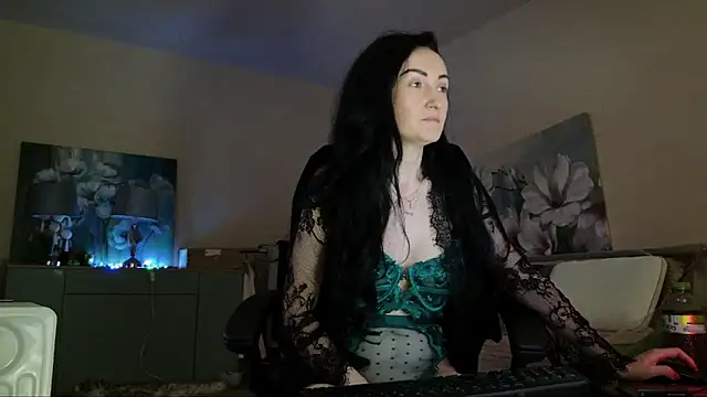 lara heaven online show from 11.10.25