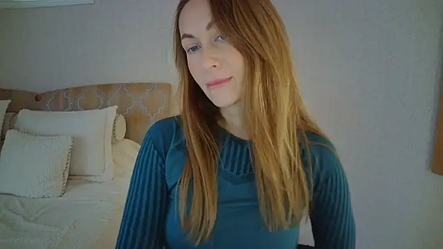 Luna Hoty online show from 10.02.25