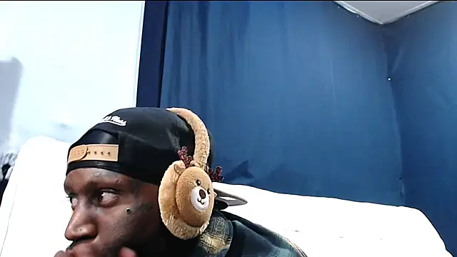 iBreakHeartz online show from 11.30.25