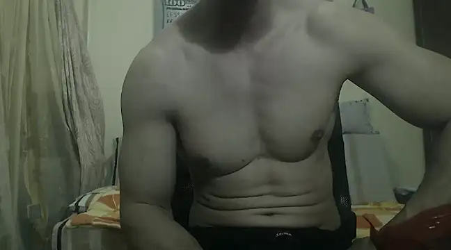 Snapshot of SexyMuscled chatting on 01.04.25 SexyMuscled online show from 01.04.25