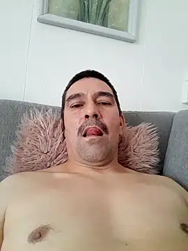 dick81 online show from 04.02.26