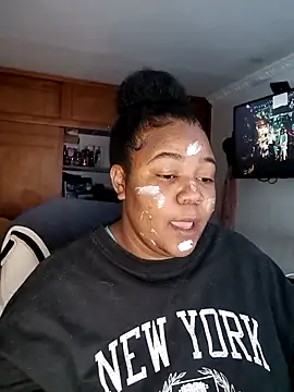 Snapshot of Daddys_girl1 chatting on 12.05.25 Daddys girl1 online show from 12.05.25