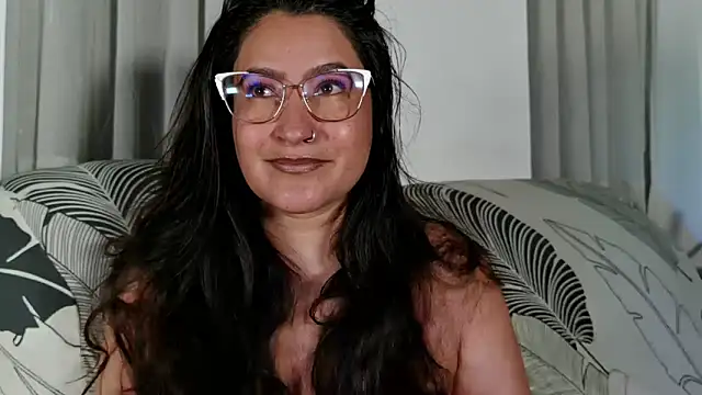 DeesseLuxure online show from 04.05.26