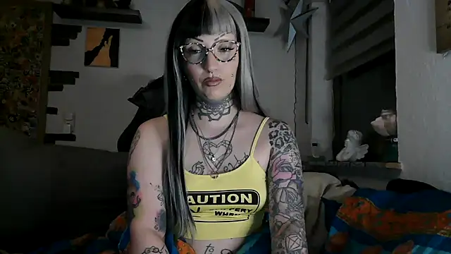 Snapshot of RoxxyInk chatting on 06.07.26 RoxxyInk online show from 06.07.26