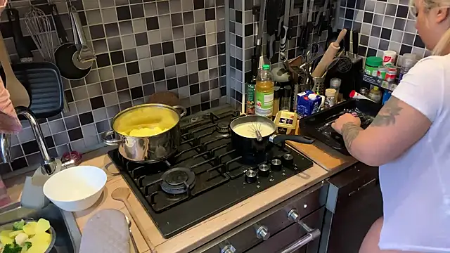 Monageil online show from 02.02.25