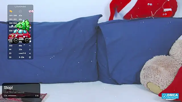 Snapshot of -Lorik- chatting on 12.19.25 -Lorik- online show from 12.19.25