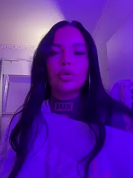  MelinaCurves  online show from 09.13.25