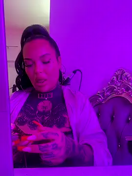  MelinaCurves  online show from 11.29.25