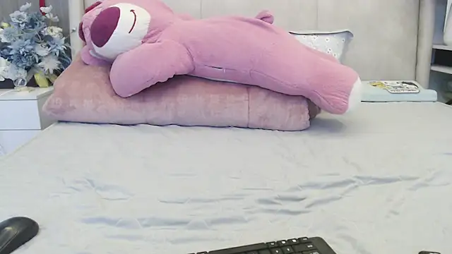 Snapshot of Hanako_love chatting on 01.28.25 Hanako love online show from 01.28.25
