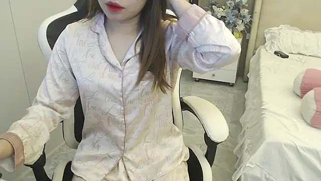 Snapshot of Hanako_love chatting on 02.24.25 Hanako love online show from 02.24.25